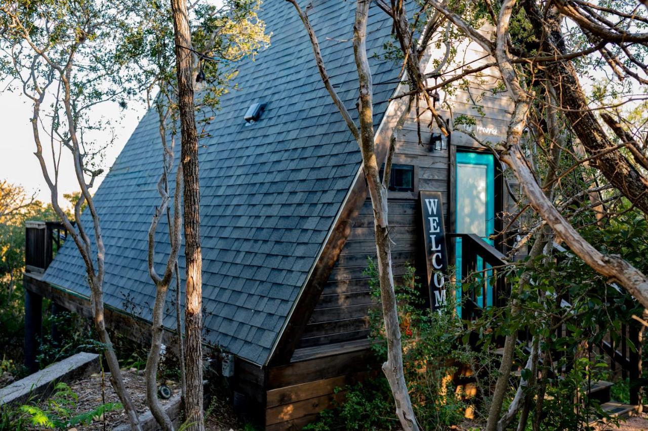 The Maverick: A-Frame W/ Hammock And Tree Top View 뉴 브라운펠스 외부 사진